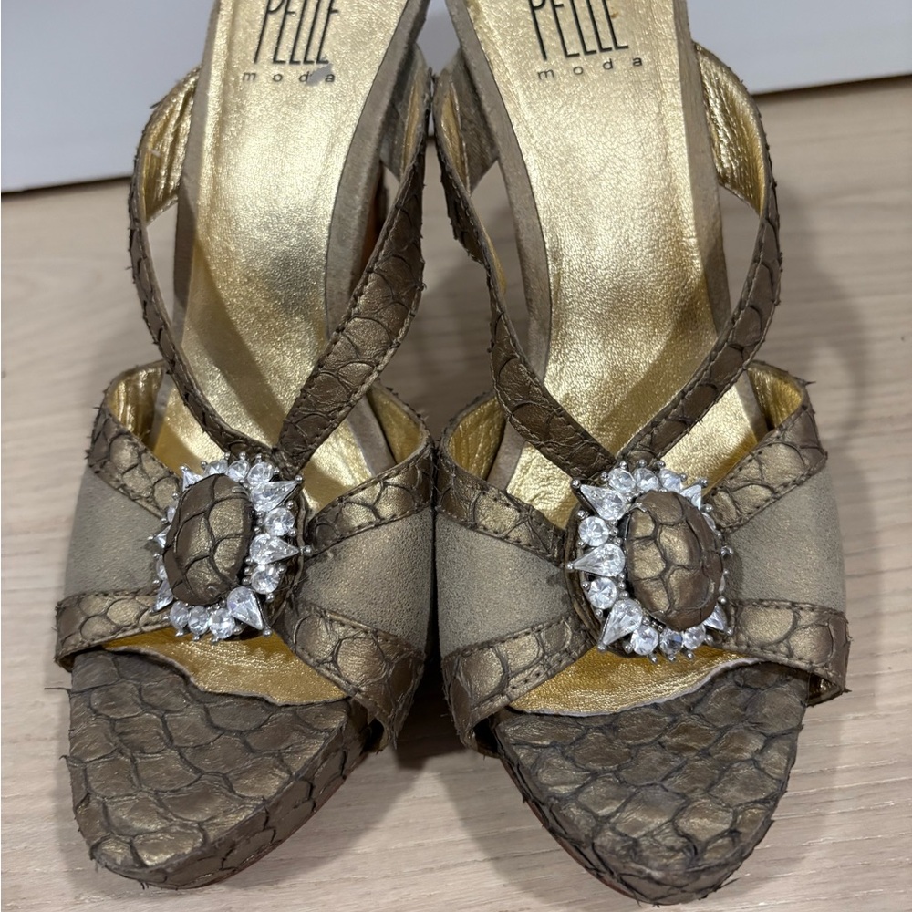 Pelle Moda heels shoes sandals size 8 jewel leather